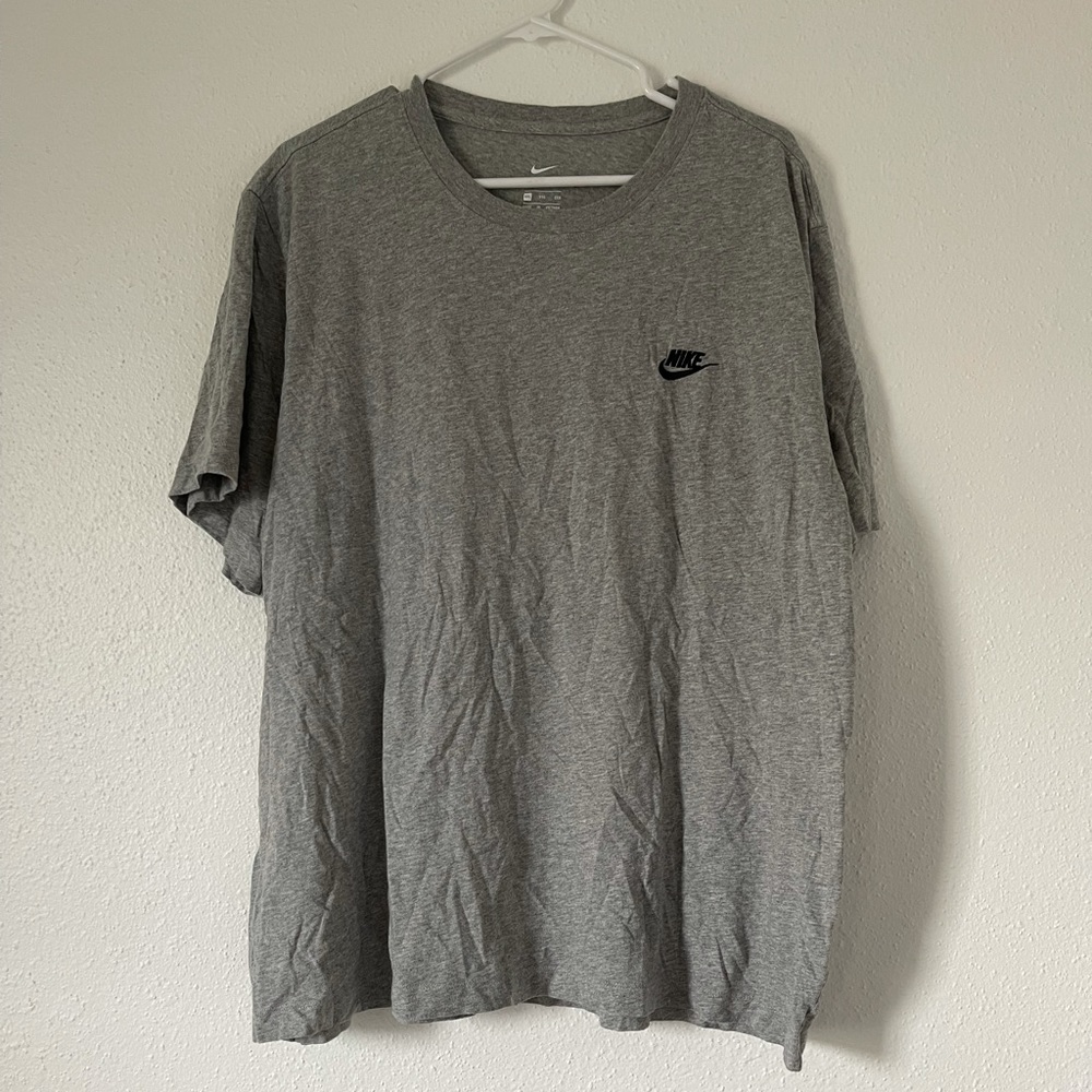 Men’s Nike Sportwear Club T Shirt